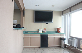 Royal inn bedroom Tv