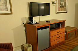 Royal inn bedroom Tv