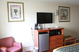 Royal inn bedroom Tv