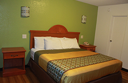 Royal inn bedroom