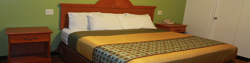Royal inn bedroom